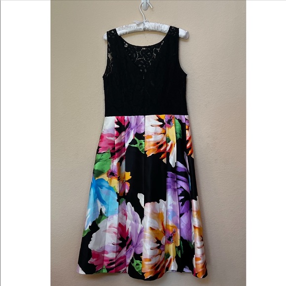 Ellen Tracy Black Lace Floral Print Dress M-10 - Picture 3 of 9